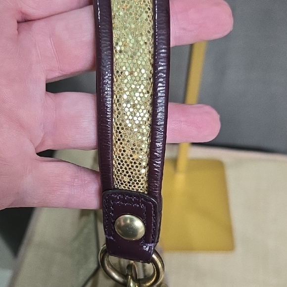 Coach Poppy Shoulder Bag - Picture 4 of 16